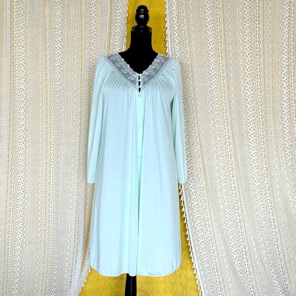 Vintage 1960s Shadowline Mint Green Lace House Gown/Peignoir Size M - Picture 1 of 9
